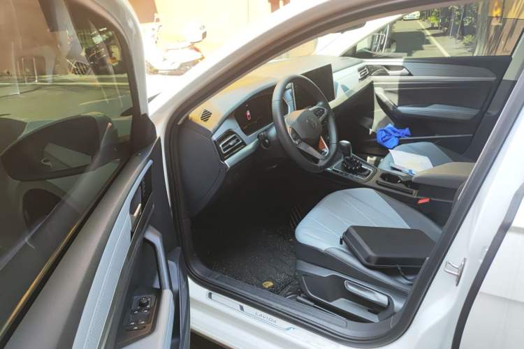 Used Volkswagen Lavida 2024 1.5L Automatic Starry Sky 5 Million Edition Driver Seat
