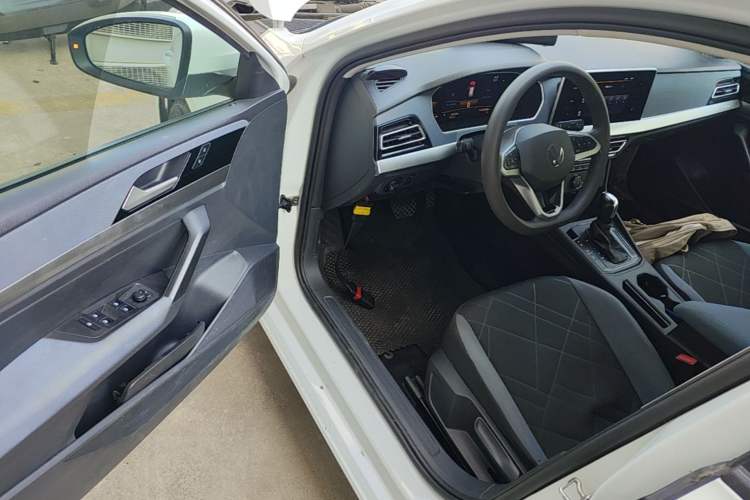 Used Volkswagen Lavida 2024 1.5L Automatic DeYi Edition Driver Seat