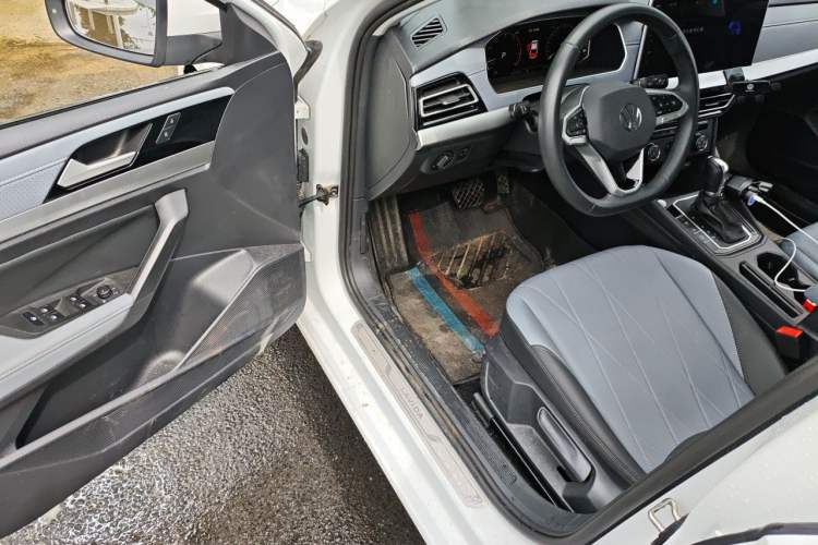 Used Volkswagen Lavida 2024 1.5L Automatic 5 Million Edition Driver Seat