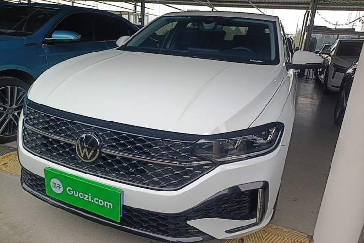 Used Volkswagen Lavida 2024 1.5L Automatic Starry Sky 5 Million Edition Guazi used car, China used car export, Used car for sale, Used cars, Cheapest cars for sale