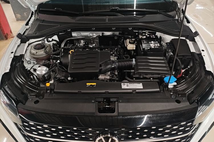 Used Volkswagen Lavida 2024 1.5L Automatic Starry Sky 5 Million Edition Engine Bay