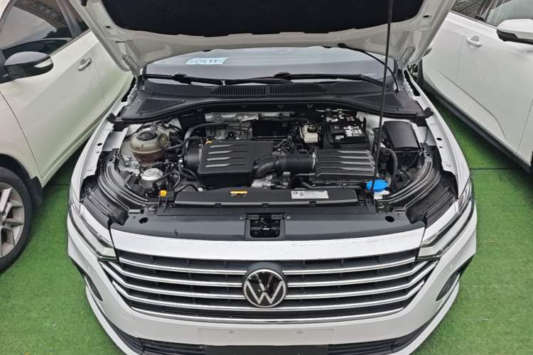 Used Volkswagen Lavida 2024 1.5L Automatic DeYi Edition Engine Bay