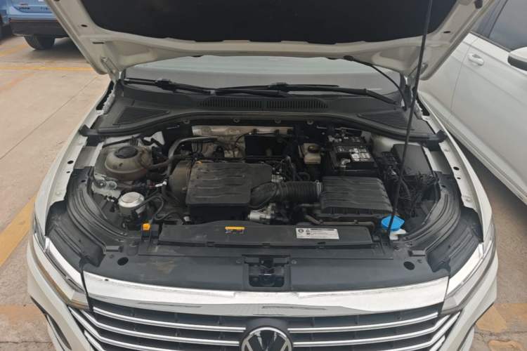 Used Volkswagen Lavida 2024 1.5L Automatic DeYi Edition Engine Bay