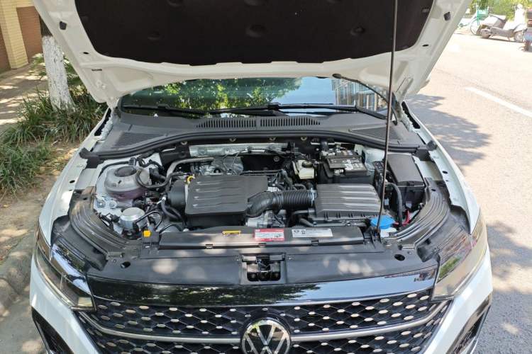 Used Volkswagen Lavida 2024 1.5L Automatic Starry Sky 5 Million Edition Engine Bay