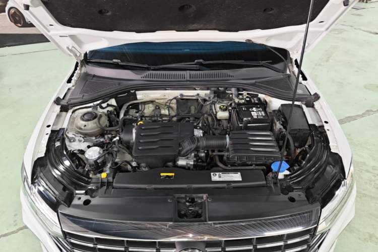 Used Volkswagen Lavida 2024 1.5L Automatic 5 Million Edition Engine Bay