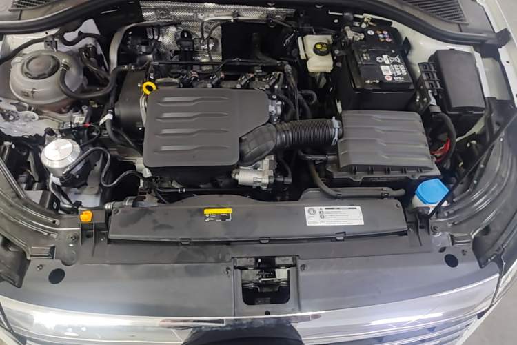 Used Volkswagen Lavida 2024 1.5L Automatic 5 Million Edition Engine Bay
