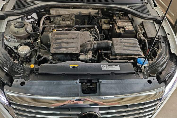 Used Volkswagen Lavida 2024 1.5L Automatic 5 Million Edition Engine Bay