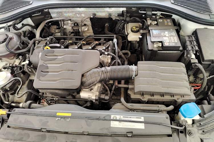 Used Volkswagen Lavida 2024 1.5L Automatic Starry Sky 5 Million Edition Engine Bay