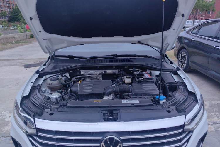 Used Volkswagen Lavida 2024 1.5L Automatic DeYi Edition Engine Bay