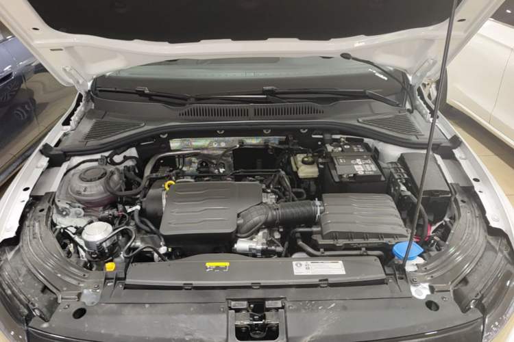 Used Volkswagen Lavida 2024 1.5L Automatic Starry Sky 5 Million Edition Engine Bay