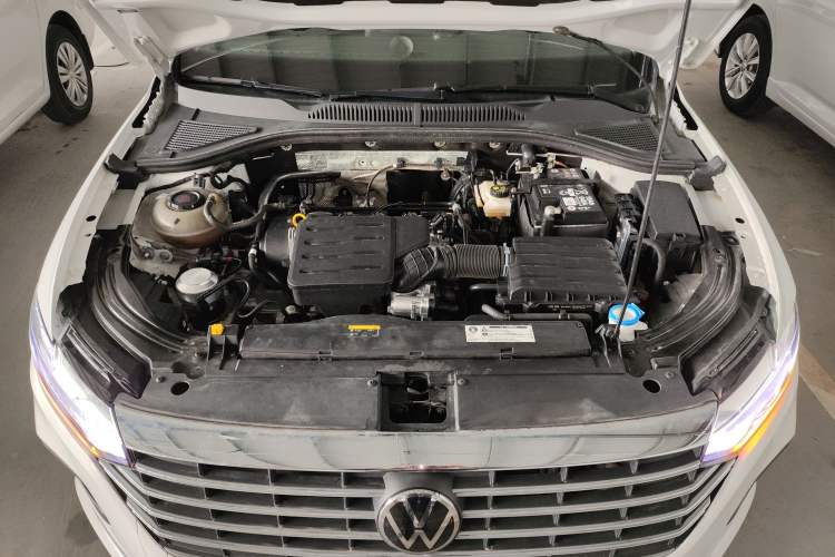Used Volkswagen Lavida 2024 1.5L Automatic DeYi Edition Engine Bay