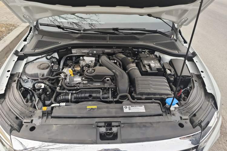 Used Volkswagen Lavida 2024 300TSI DSG Full-Comfort Edition Engine Bay