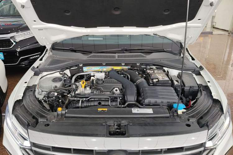 Used Volkswagen Lavida 2024 300TSI DSG Full-Comfort Edition Engine Bay