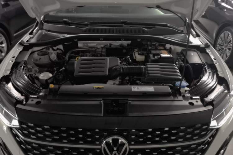 Used Volkswagen Lavida 2024 1.5L Automatic Starry Sky 5 Million Edition Engine Bay