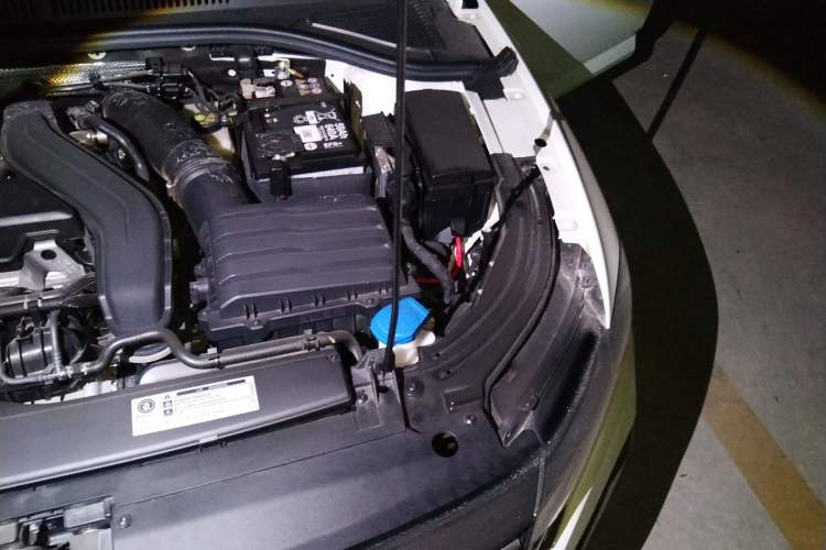 Used Volkswagen Lavida 2024 300TSI DSG Starry Sky Leading Edition Engine Bay Left