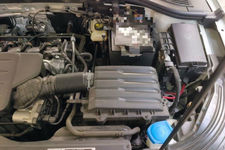 Used Volkswagen Lavida 2024 1.5L Automatic Starry Sky 5 Million Edition Engine Bay Left