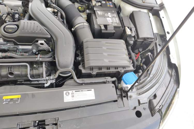 Used Volkswagen Lavida 2024 300TSI DSG Starry Sky Leading Edition Engine Bay Left