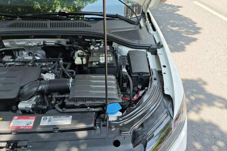 Used Volkswagen Lavida 2024 1.5L Automatic Starry Sky 5 Million Edition Engine Bay Left
