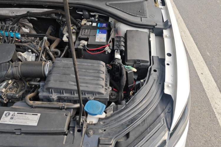 Used Volkswagen Lavida 2024 1.5L Automatic Starry Sky 5 Million Edition Engine Bay Left
