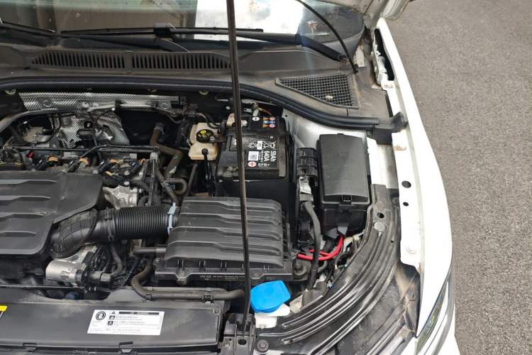 Used Volkswagen Lavida 2024 1.5L Automatic 5 Million Edition Engine Bay Left
