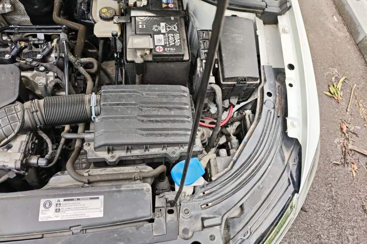 Used Volkswagen Lavida 2024 1.5L Automatic 5 Million Edition Engine Bay Left