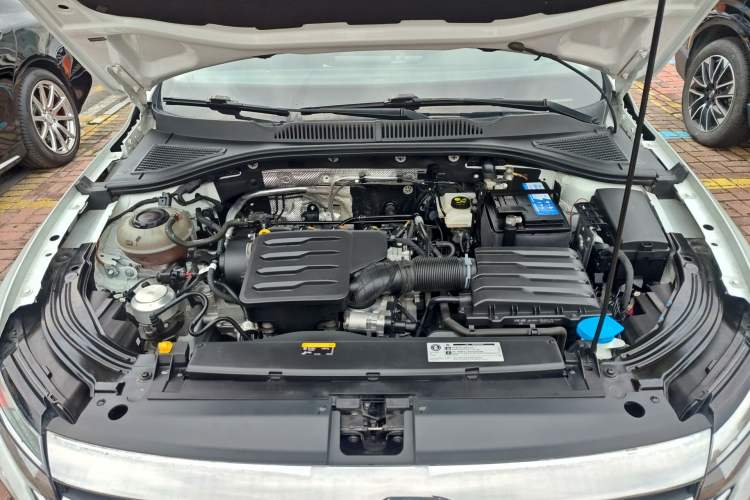 Used Volkswagen Lavida 2024 1.5L Automatic DeYi Edition Engine Bay