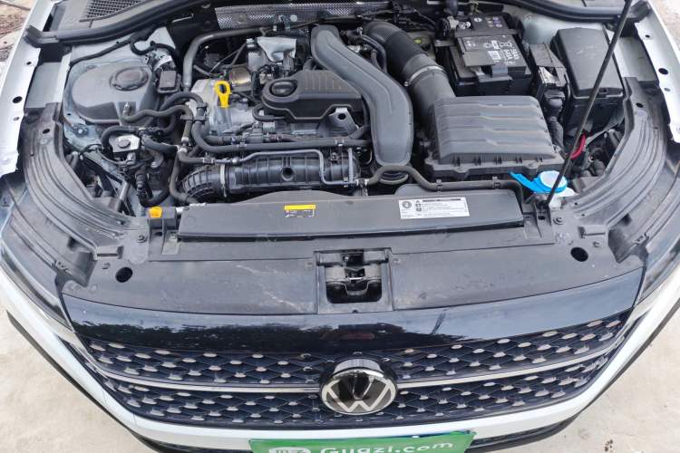 Used Volkswagen Lavida 2024 300TSI DSG Full-Comfort Edition Engine Bay