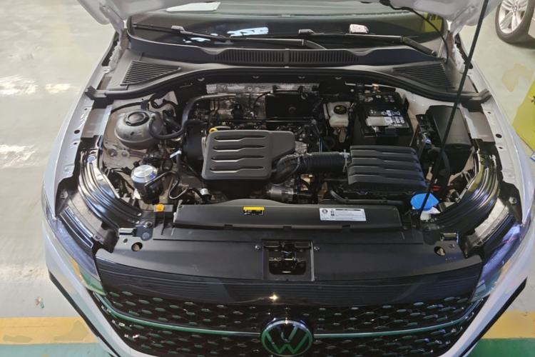 Used Volkswagen Lavida 2024 1.5L Automatic Starry Sky 5 Million Edition Engine Bay