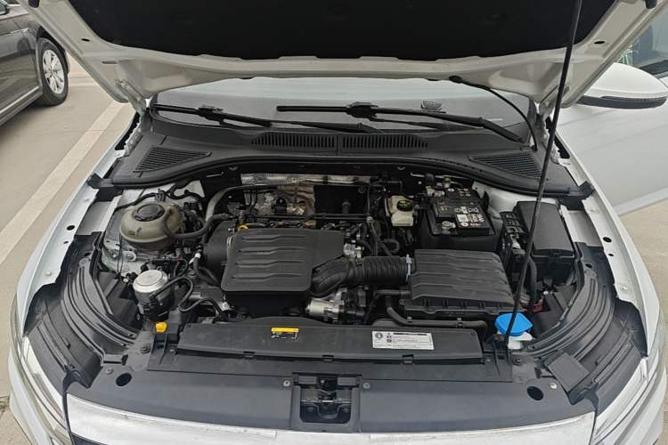 Used Volkswagen Lavida 2024 1.5L Automatic DeYi Edition Engine Bay