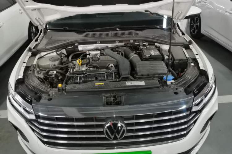 Used Volkswagen Lavida 2024 300TSI DSG Full-Comfort Edition Engine Bay
