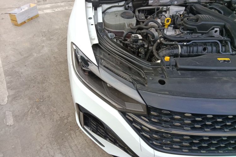 Used Volkswagen Lavida 2024 300TSI DSG Starry Sky Leading Edition Engine Bay Right