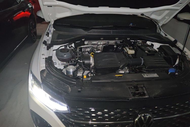 Used Volkswagen Lavida 2024 1.5L Automatic Starry Sky 5 Million Edition Engine Bay Right