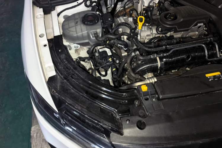 Used Volkswagen Lavida 2024 300TSI DSG Starry Sky Leading Edition Engine Bay Right