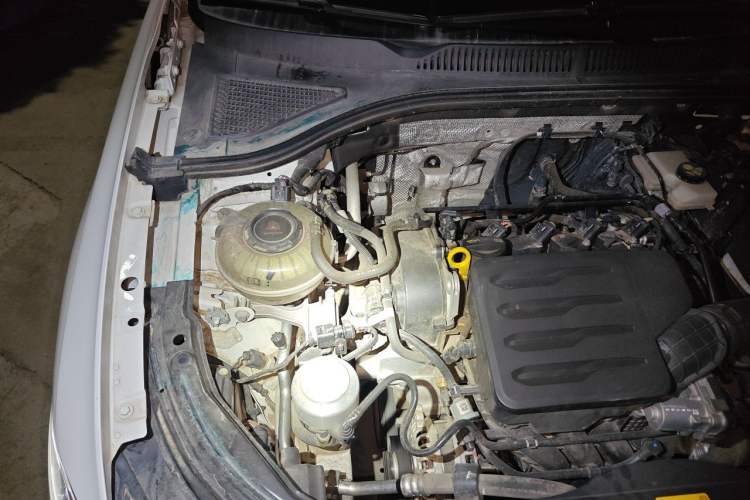 Used Volkswagen Lavida 2024 1.5L Automatic 5 Million Edition Engine Bay Right