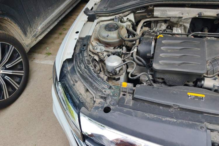 Used Volkswagen Lavida 2024 1.5L Automatic 5 Million Edition Engine Bay Right