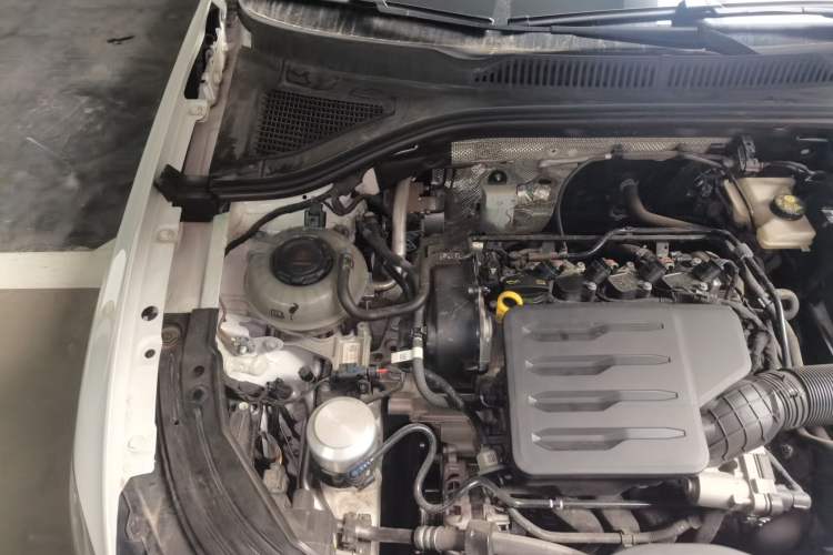 Used Volkswagen Lavida 2024 1.5L Automatic 5 Million Edition Engine Bay Right