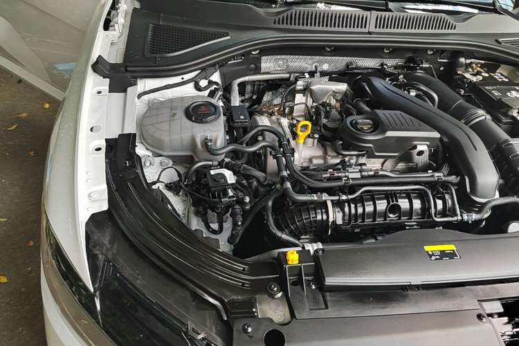 Used Volkswagen Lavida 2024 300TSI DSG Starry Sky Leading Edition Engine Bay Right