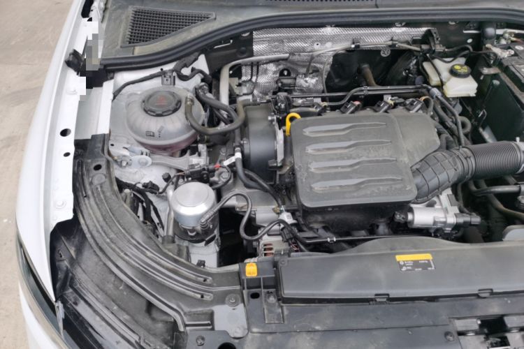 Used Volkswagen Lavida 2024 1.5L Automatic Starry Sky 5 Million Edition Engine Bay Right