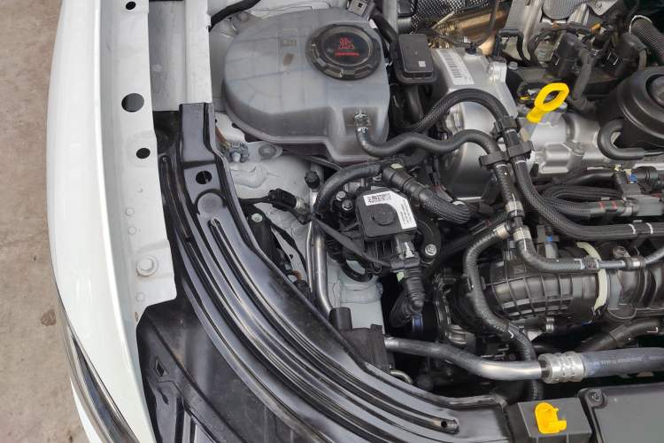 Used Volkswagen Lavida 2024 300TSI DSG Starry Sky Leading Edition Engine Bay Right