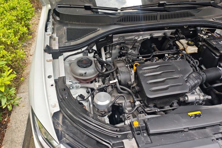 Used Volkswagen Lavida 2024 1.5L Automatic 5 Million Edition Engine Bay Right