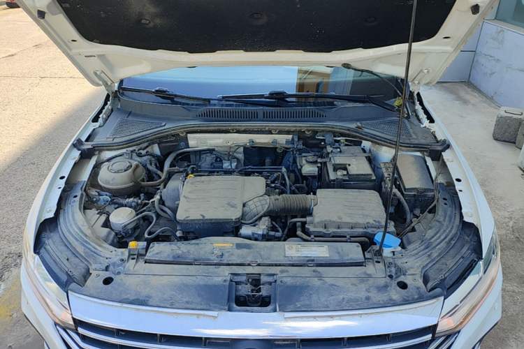 Used Volkswagen Lavida 2024 1.5L Automatic DeYi Edition Engine Bay