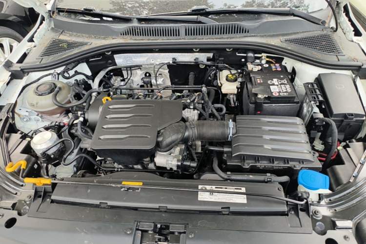 Used Volkswagen Lavida 2024 1.5L Automatic DeYi Edition Engine Bay