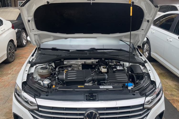 Used Volkswagen Lavida 2024 1.5L Automatic DeYi Edition Engine Bay