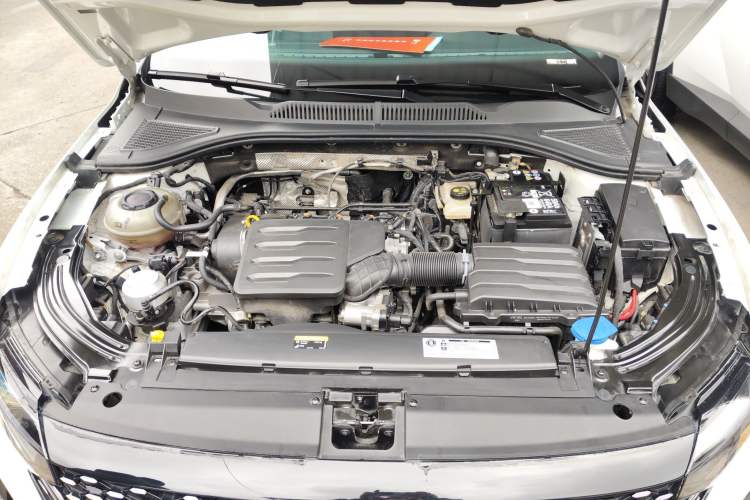 Used Volkswagen Lavida 2024 1.5L Automatic Starry Sky 5 Million Edition Engine Bay