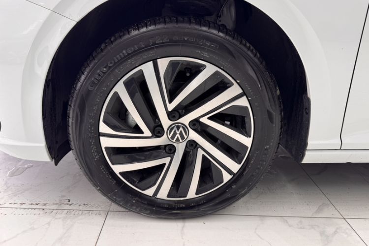 Used Volkswagen Lavida 2024 1.5L Automatic Starry Sky 5 Million Edition Exterior 1