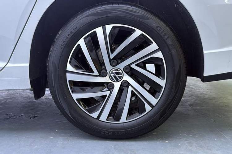 Used Volkswagen Lavida 2024 300TSI DSG Starry Sky Deluxe Edition Exterior 10