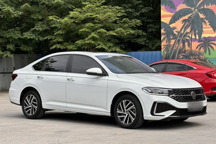 Used Volkswagen Lavida 2024 1.5L Automatic Starry Sky 5 Million Edition Exterior 3