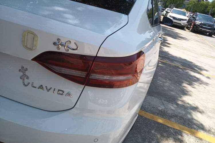 Used Volkswagen Lavida 2024 1.5L Automatic Starry Sky 5 Million Edition Exterior 3