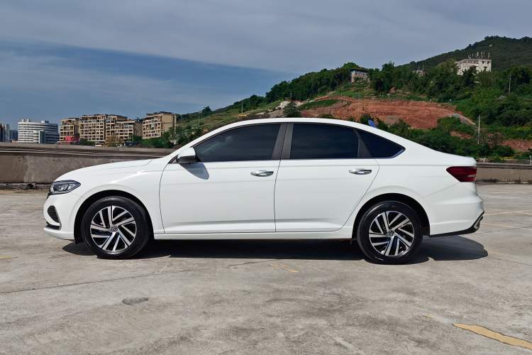 Used Volkswagen Lavida 2024 1.5L Automatic 5 Million Edition Exterior 3