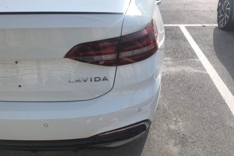 Used Volkswagen Lavida 2024 300TSI DSG Starry Sky Leading Edition Exterior 3